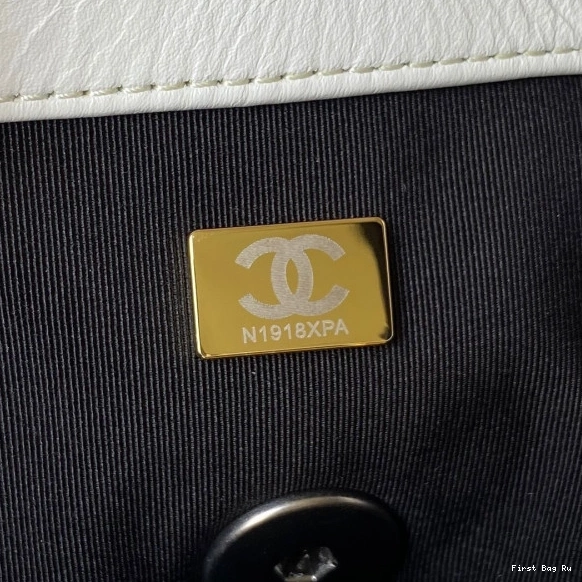 First Bag Ru 19 Handbag-26CM  CHANEL 0804